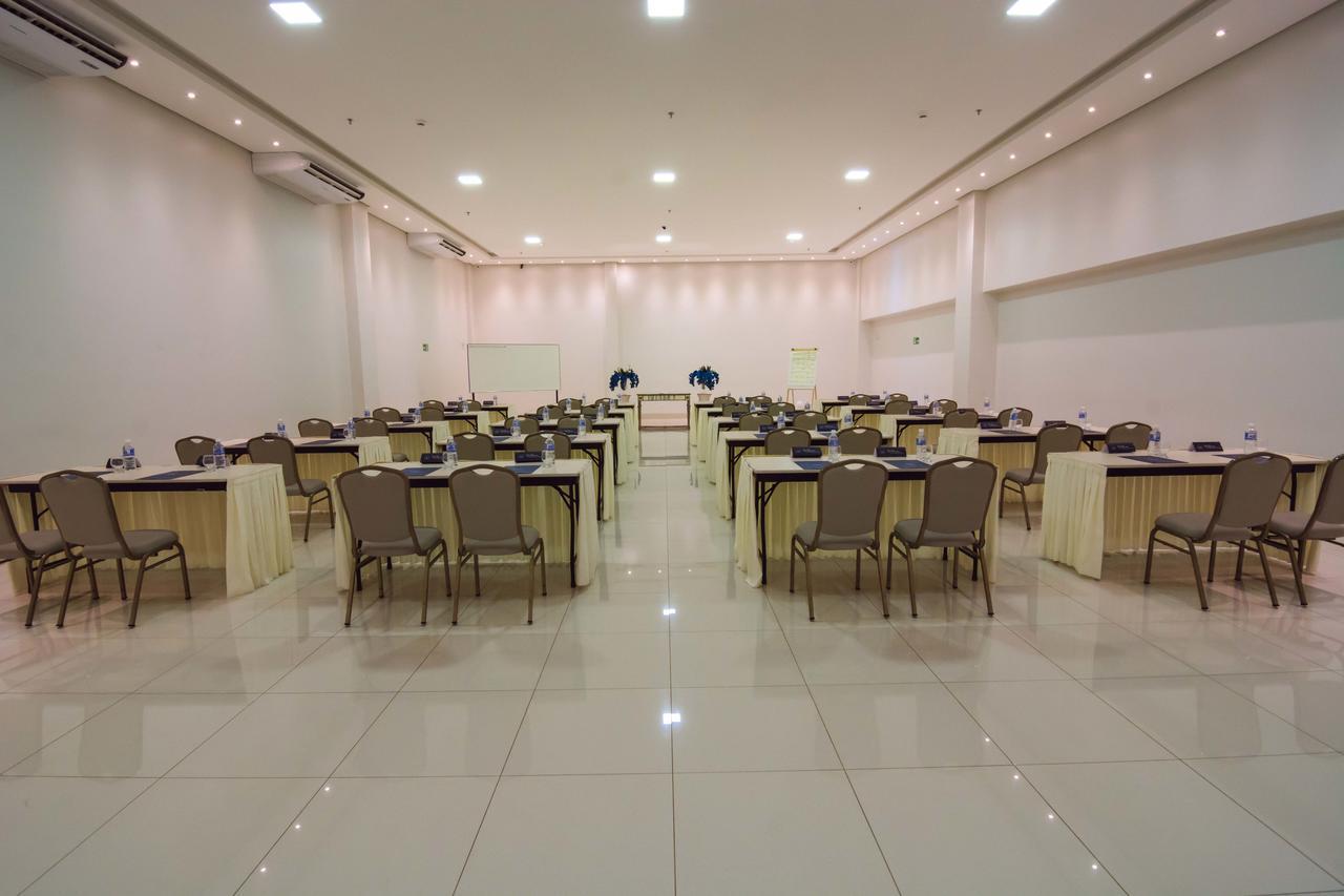 Ceu Palmas Hotel Exterior photo